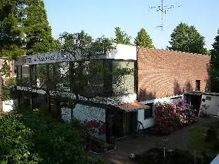 Am Hallenbad Garni Hotel 3*