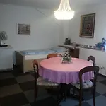 Am Hallenbad Garni