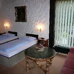 Am Hallenbad Garni 3* Ratingen