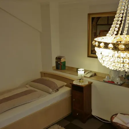 Am Hallenbad Garni 3* Ratingen