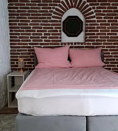 מלון Am Hallenbad Garni 3*