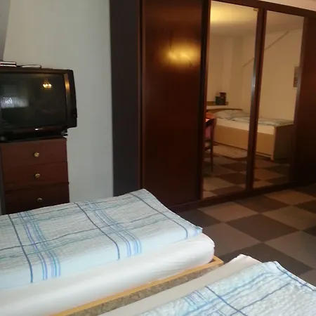 Am Hallenbad Garni 3* ראטינגן