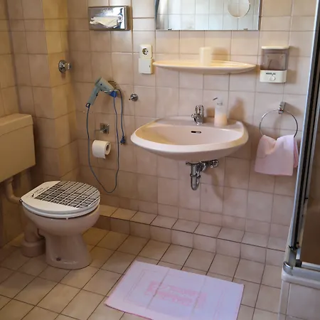 Am Hallenbad Garni 3* ראטינגן