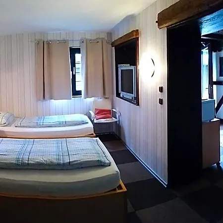 Am Hallenbad Garni Hotel 3*