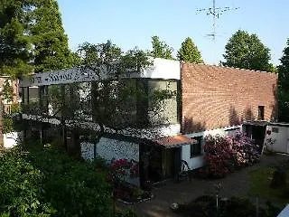 Am Hallenbad Garni Hotel 3*
