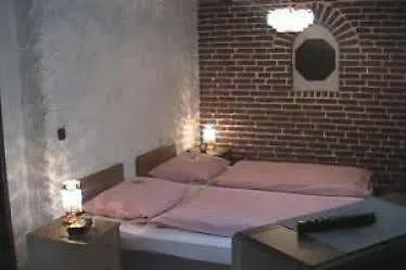 艾姆哈勒布德盖尔尼酒店 酒店 拉廷根