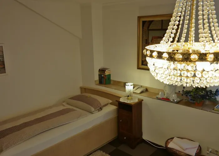 Am Hallenbad Garni 3* Ratingen