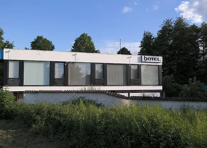 Otel Am Hallenbad Garni 3*